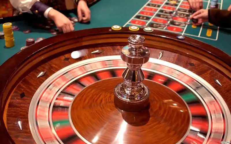 posad slot app dashboard on mobile showing football markets and live casino tables